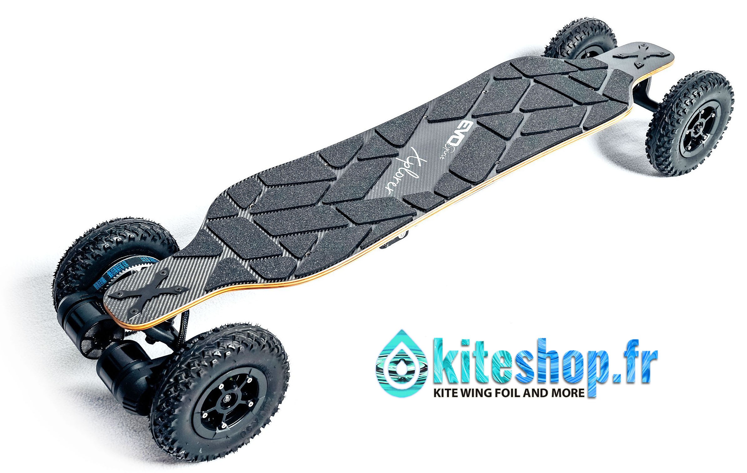 Dernière chance demain pour tester le skate longboard électrique télécommandé au salon ILOVEGEEK