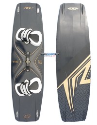 PLANCHE DE KITESURF F-ONE TRAX 5 EN 134x39 CARBON 2010 COMPLETE
