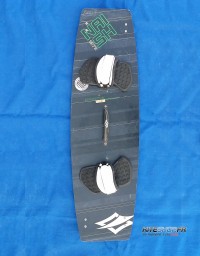 PLANCHE DE KITESURF NAISH MOMENTUM 2010 COMPLETE