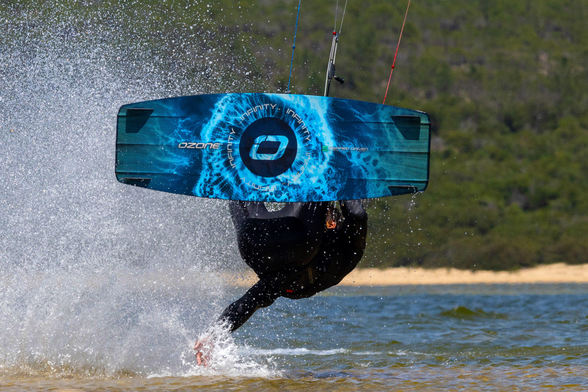Planche de kitesurf Ozone Infinity V4