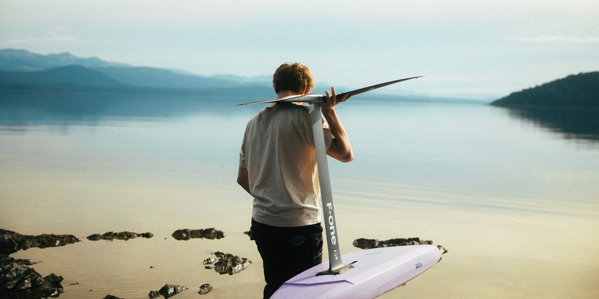 Mat en carbone TITAN 2 Fone 2026 compatible ?