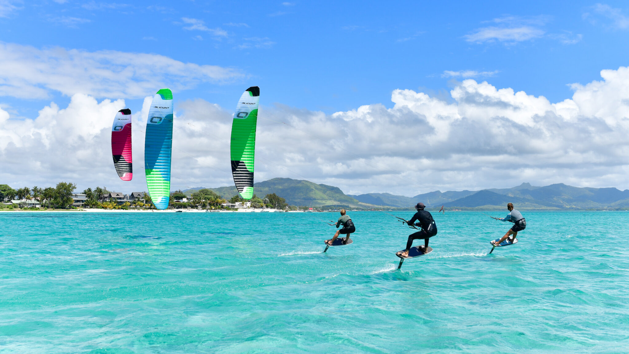 Aile de kitesurf Big Air Ozone Mach1 2025