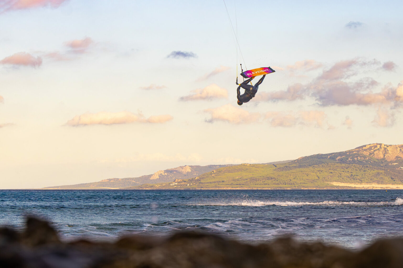 Eleveight Master c+ v8 2026 planche kitesurf