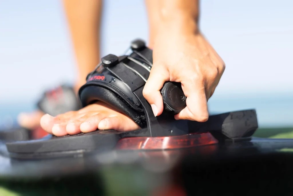 Pads et straps CARVED Ultra 3 avec molette Reel Fit System