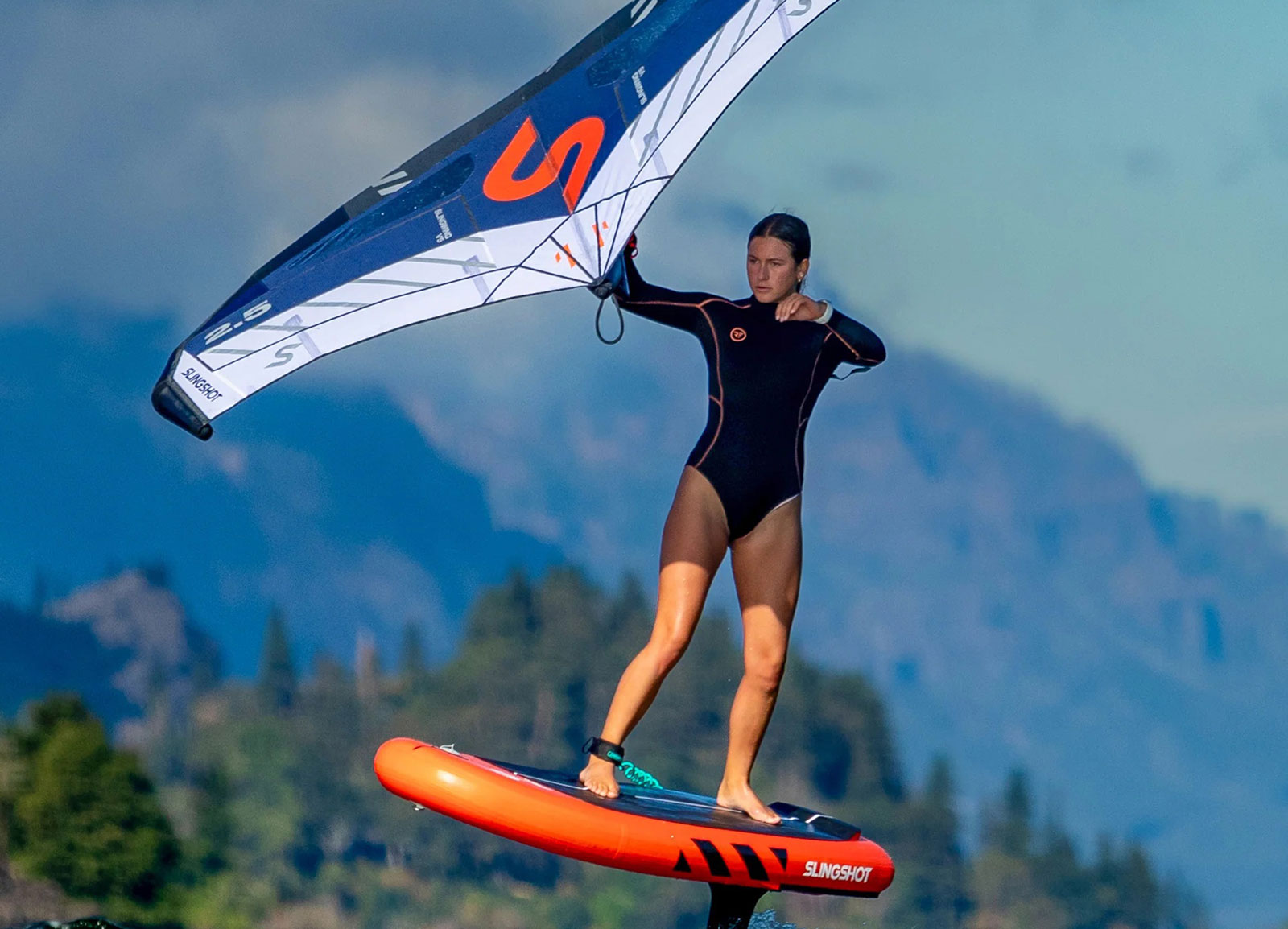 Planche gonflable de wingfoil magasin kiteshop Arles